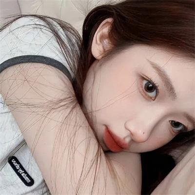 我的妈咪不是人 封面